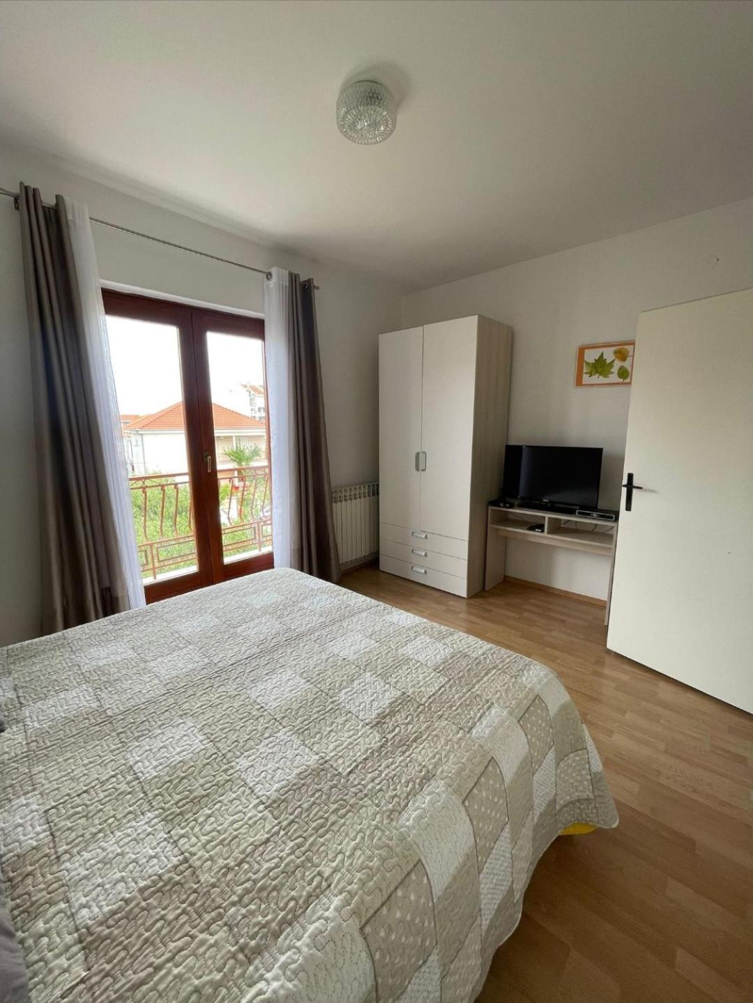 Apartments Kekel 比奥格勒·纳·莫鲁 外观 照片