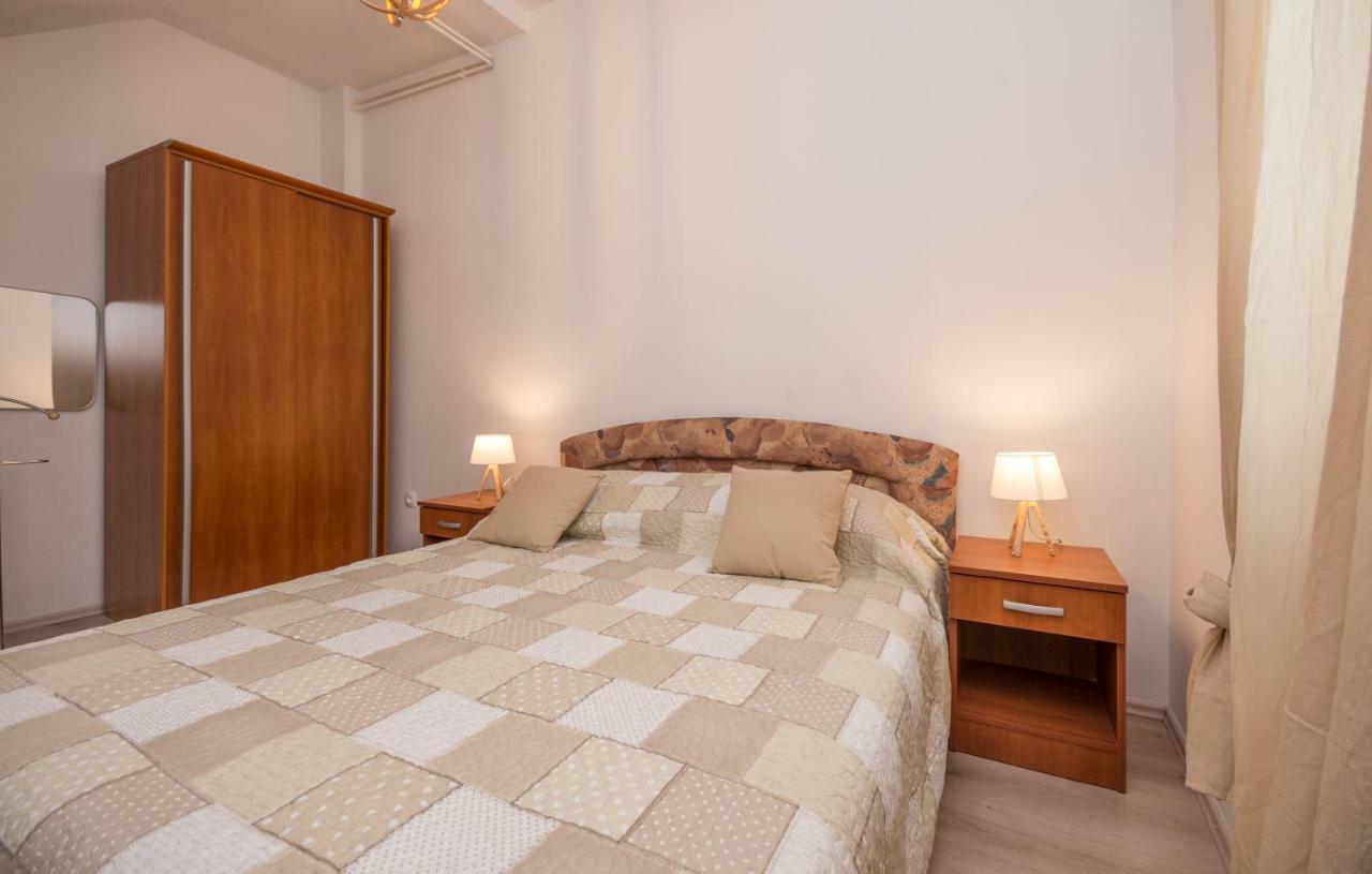 Apartments Kekel 比奥格勒·纳·莫鲁 外观 照片
